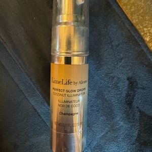 Lime life glow drops champagne.